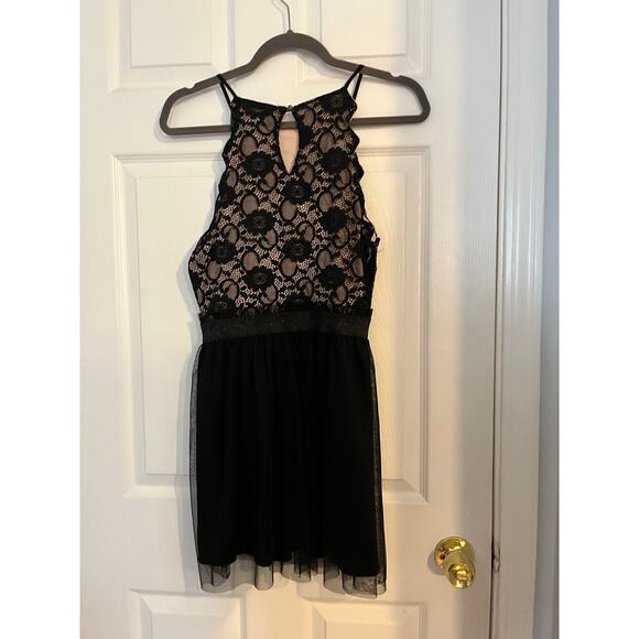 Speechless black lace cocktail dress | Size Medium - Picture 3 of 3